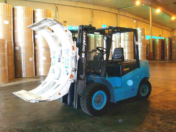 Forklift μεγέθους μαξιλαριών 750mm συνδέσεις φορτηγών που περιστρέφονται το σφιγκτήρα ρόλων εγγράφου